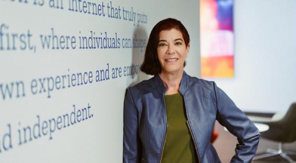 Mozilla Corporation CEO Steps Down, Taliban Shut Down queer.af, and more!